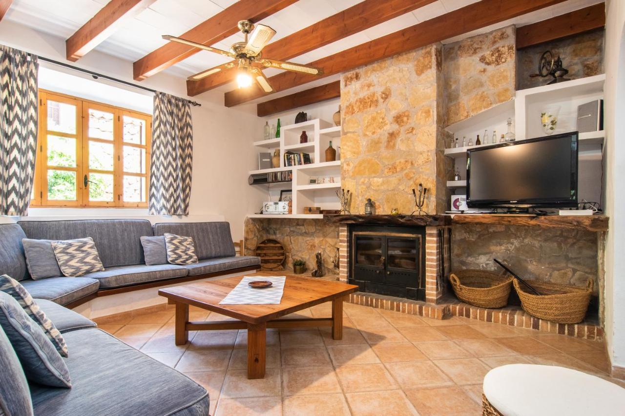 Fabulous Rural House With Views To The Mountains With Swimming Pool Villa Caimari Exterior photo